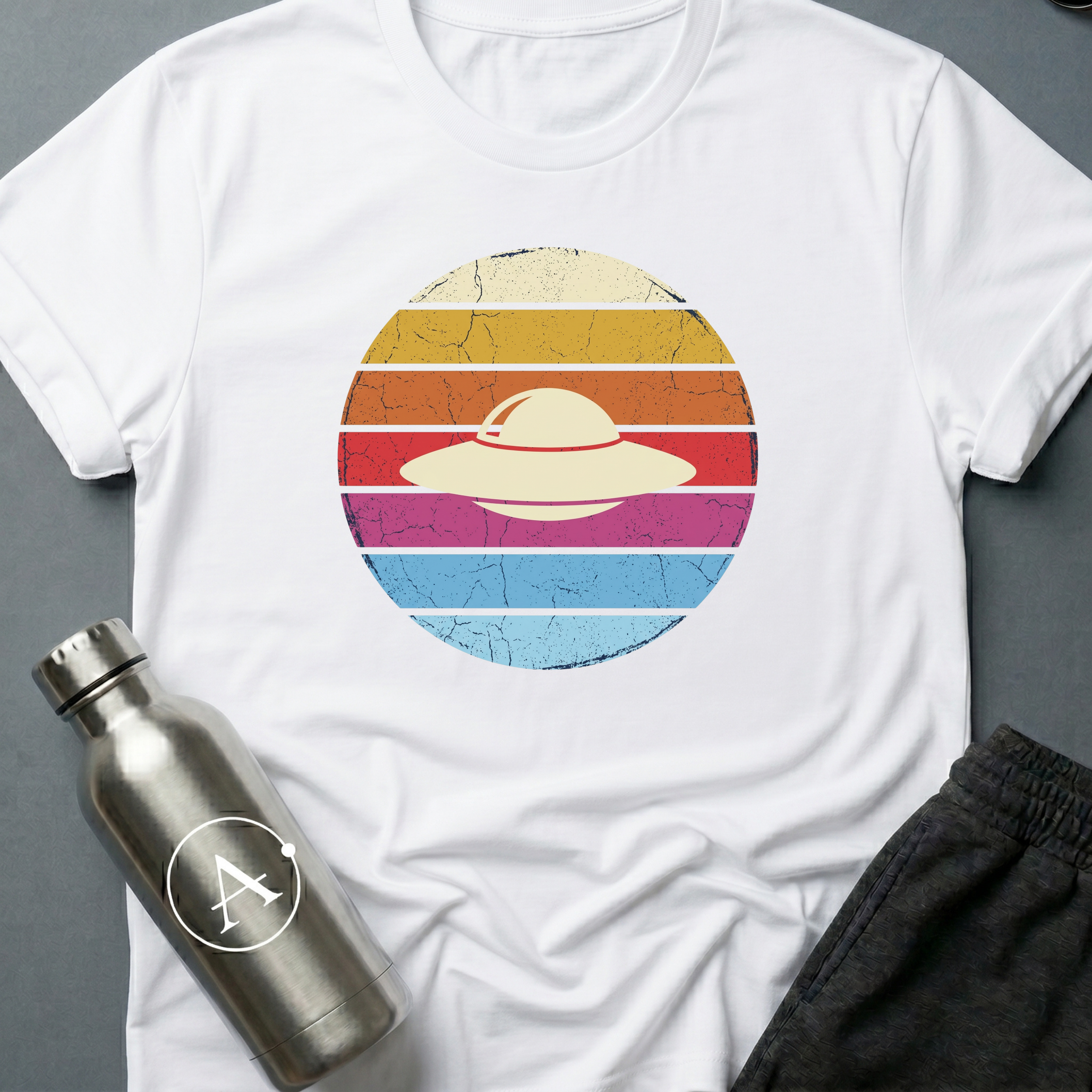 Sunset Saucer retro UFO sci-fi t-shirt — Black — Apsion Outpost